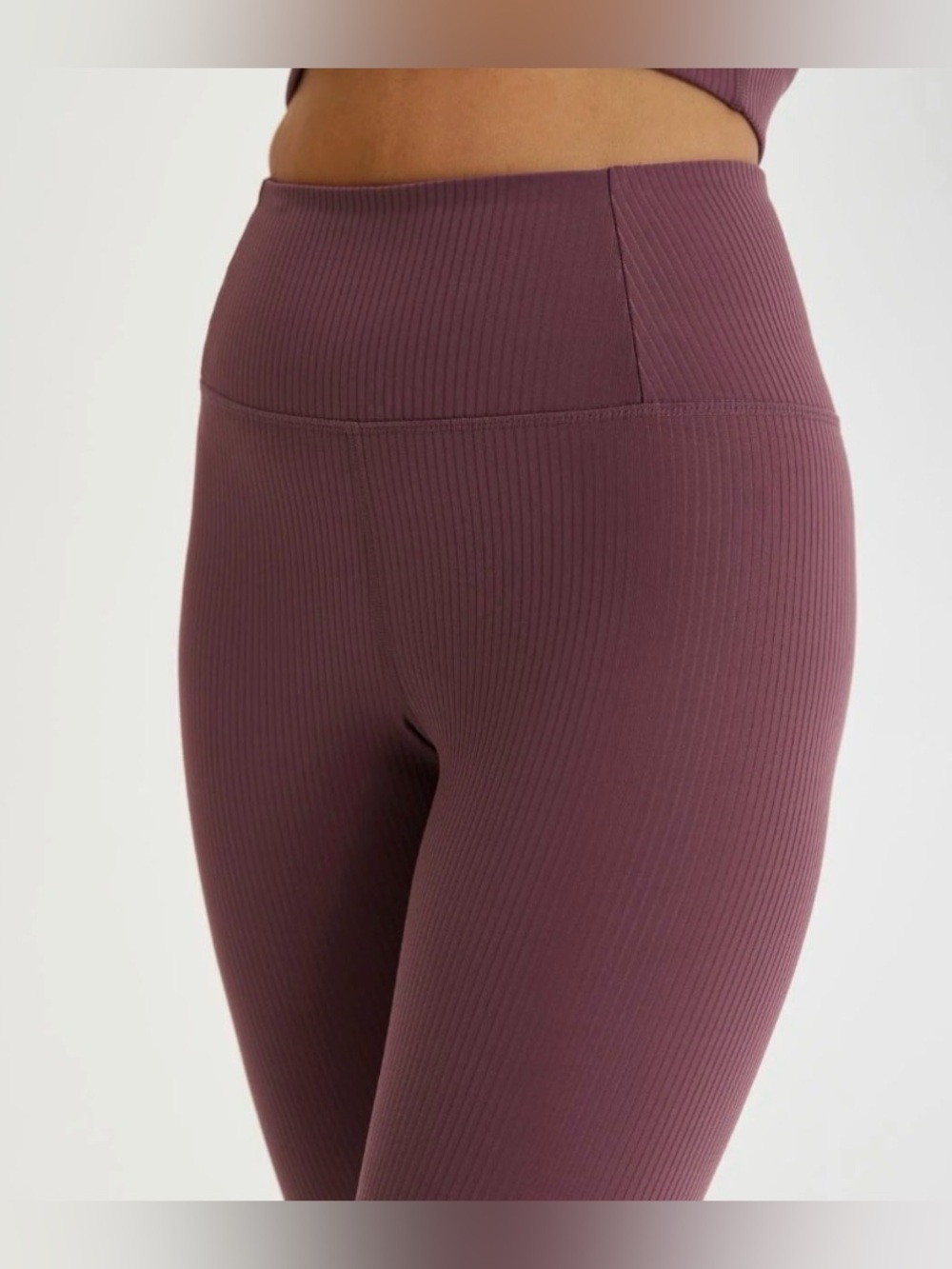 Like New! Girlfriend Collective Goji Ribbed High-Waist Leggings, Plum, sz. Small